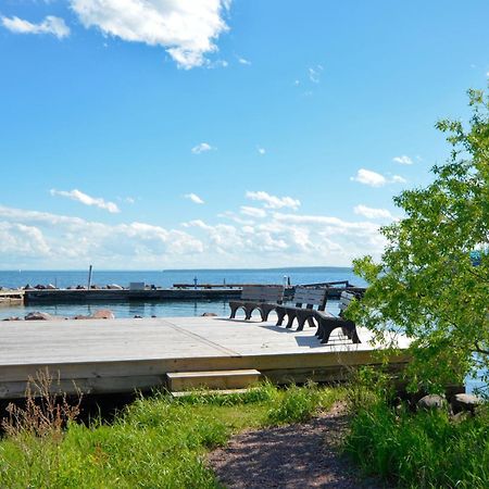 Beautiful Beach Front Condo With Lake Views Bayfield Kültér fotó